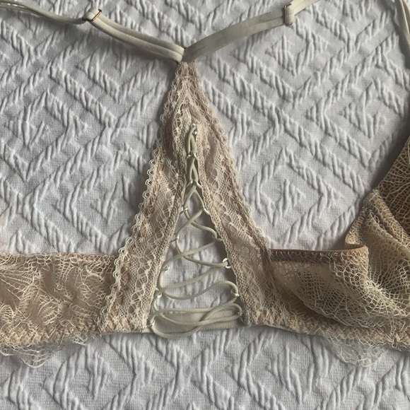 Victoria’s Secret Very Sexy Push Up Bra. Open front, lace up detailing in back - Picture 2 of 3